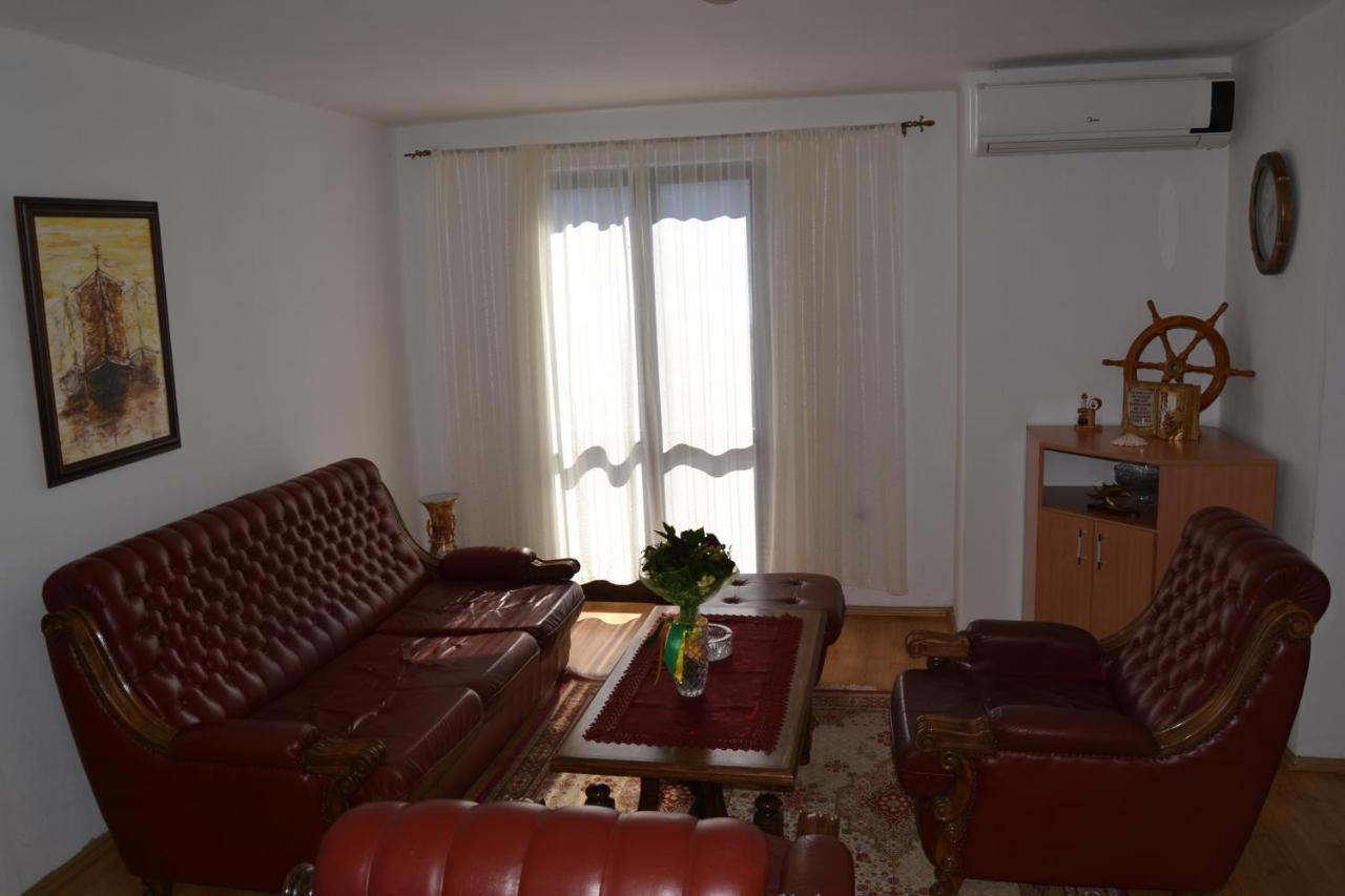Apartments Dobrisa Kotor Ngoại thất bức ảnh