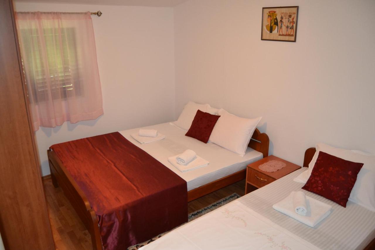 Apartments Dobrisa Kotor Ngoại thất bức ảnh