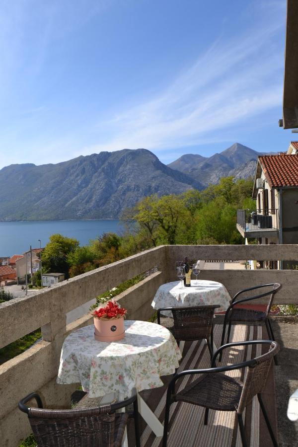 Apartments Dobrisa Kotor Ngoại thất bức ảnh
