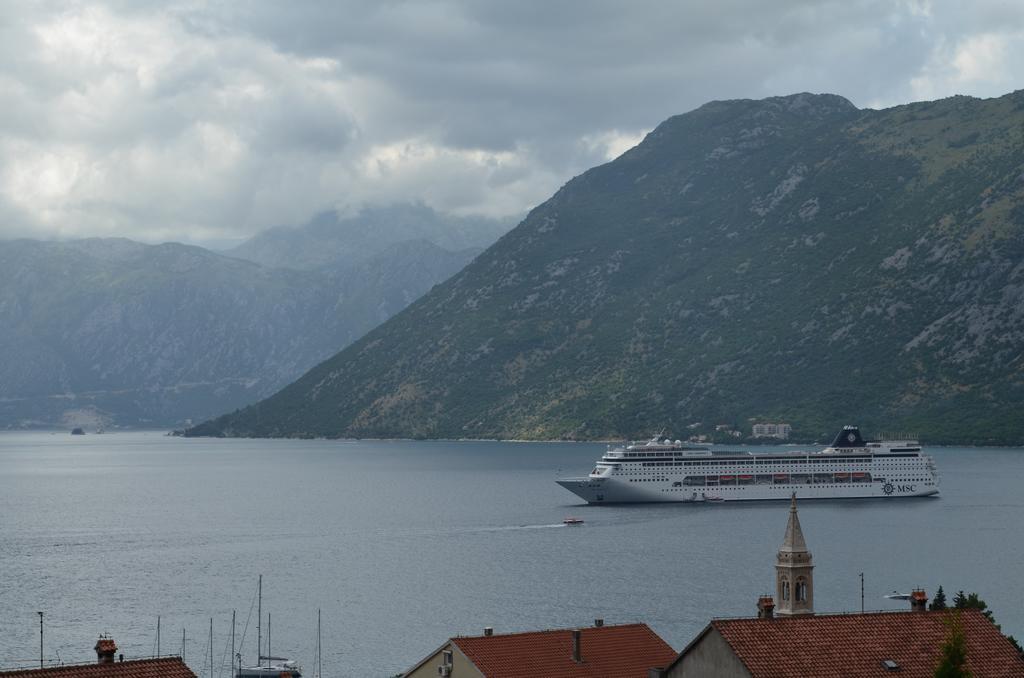 Apartments Dobrisa Kotor Phòng bức ảnh