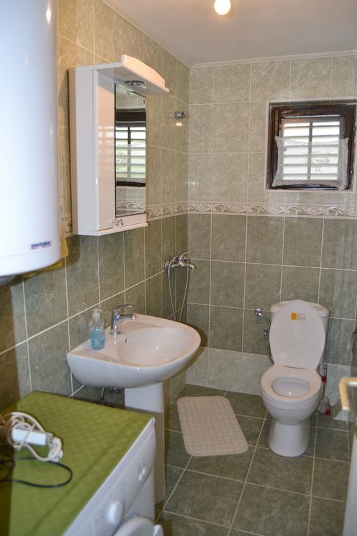 Apartments Dobrisa Kotor Ngoại thất bức ảnh