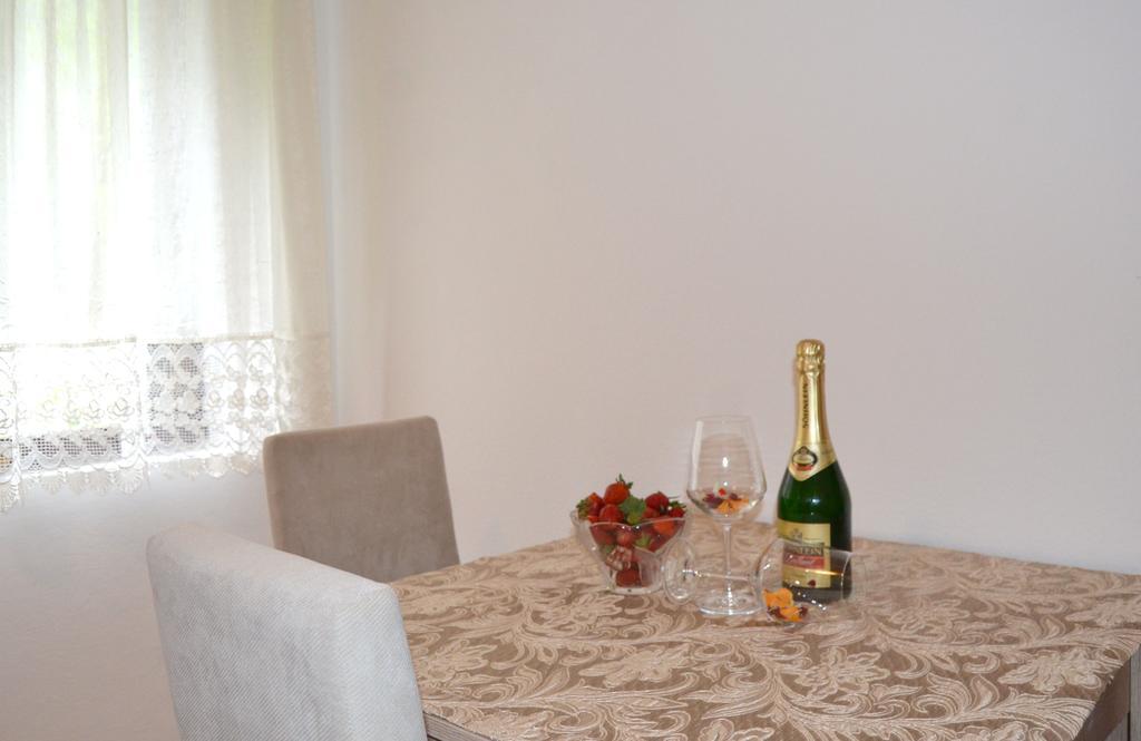 Apartments Dobrisa Kotor Ngoại thất bức ảnh