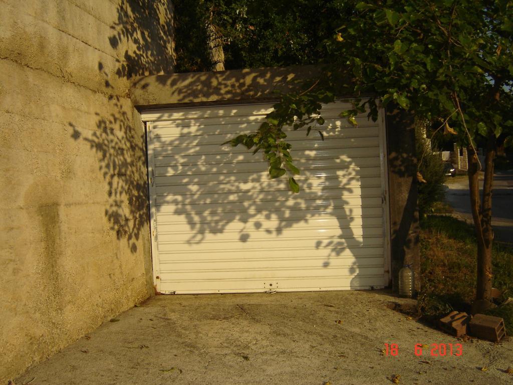 Apartments Dobrisa Kotor Ngoại thất bức ảnh