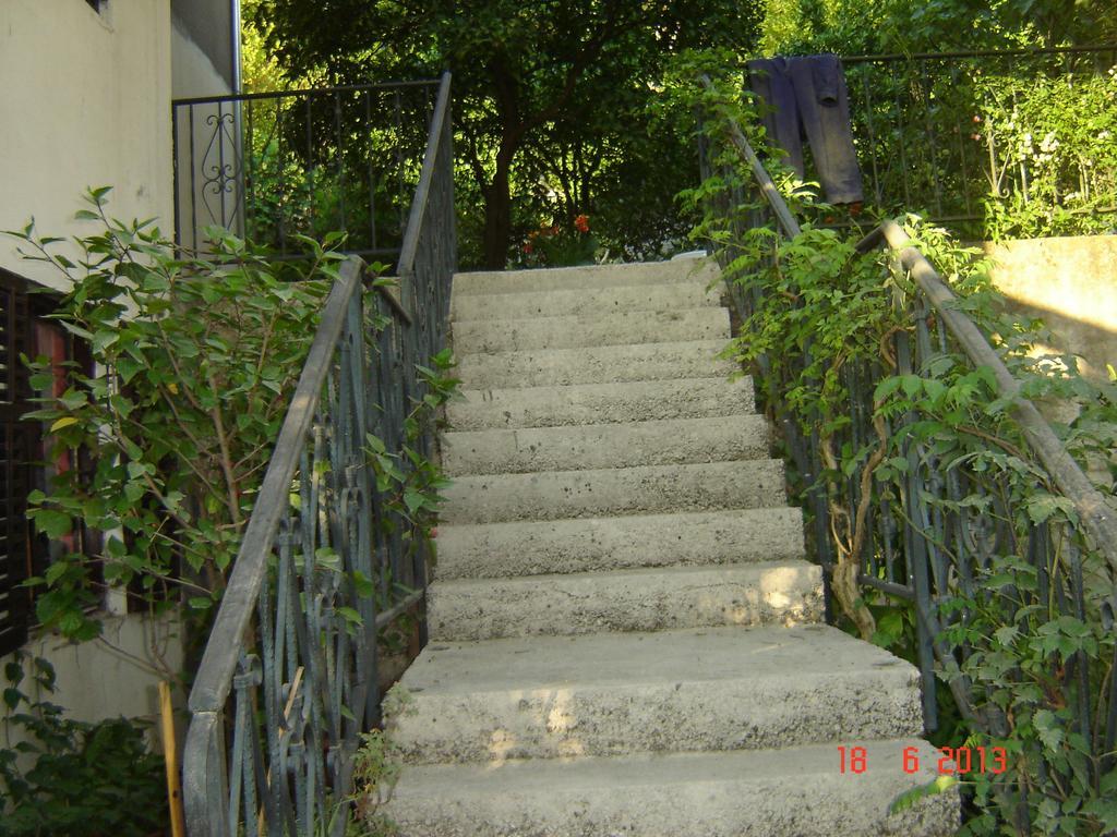 Apartments Dobrisa Kotor Ngoại thất bức ảnh